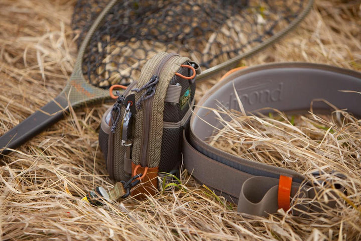 Fishpond San Juan Vertical Chest Pack Sand/Saddle Brown