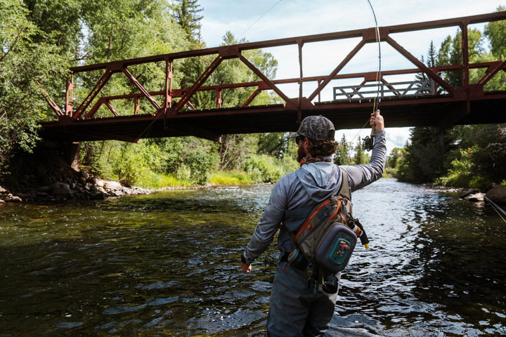 Fishpond Summit Sling Pack 2.0 Granite