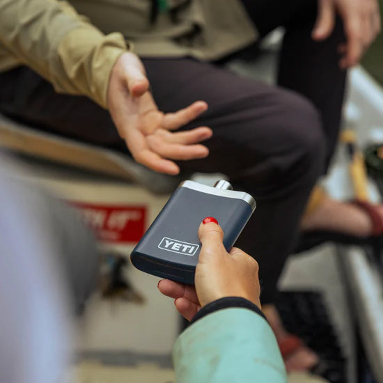 YETI Flask Navy