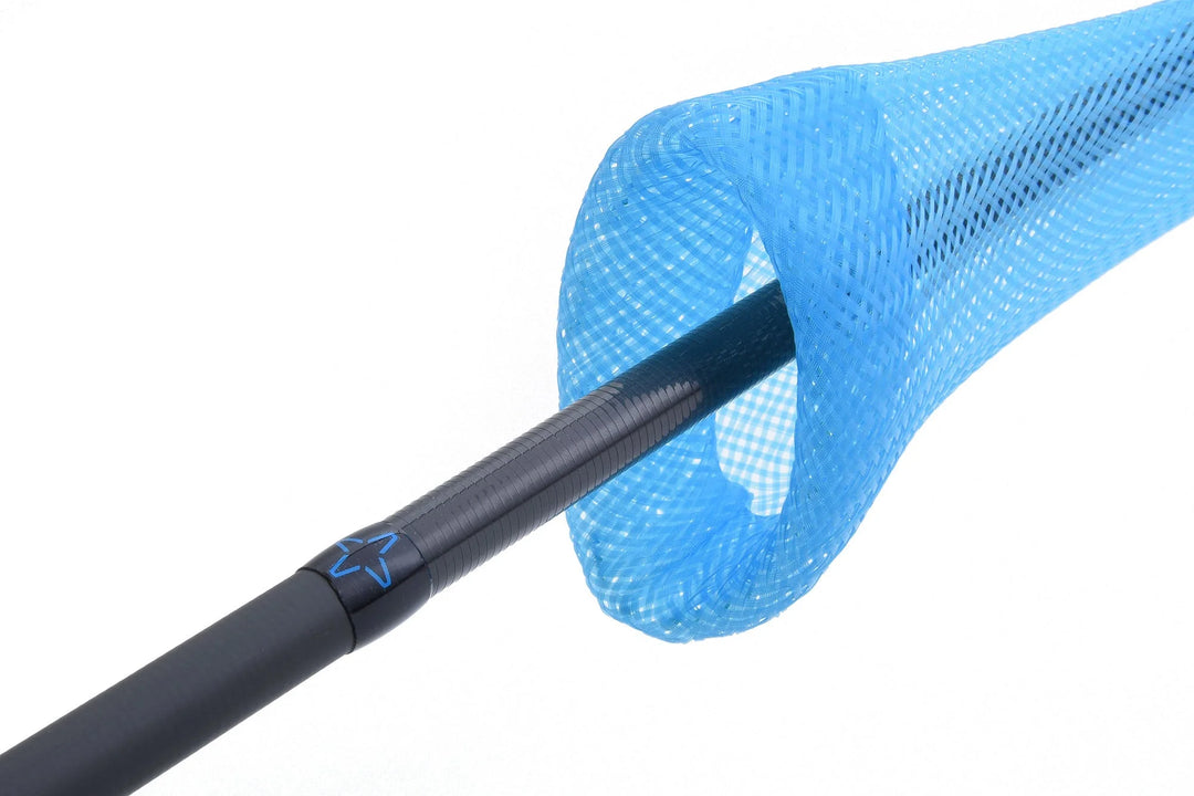 AAVA Tiraphene - Casting