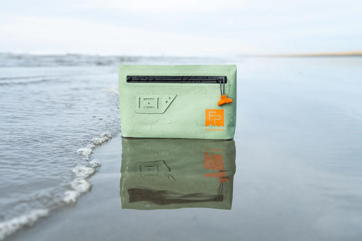 Fishpond Thunderhead Submersible Pouch - Eco Yucca