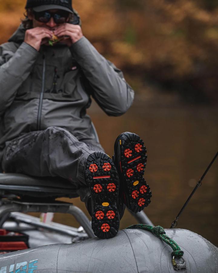 Simms G4 Pro Powerlock Boot Carbon