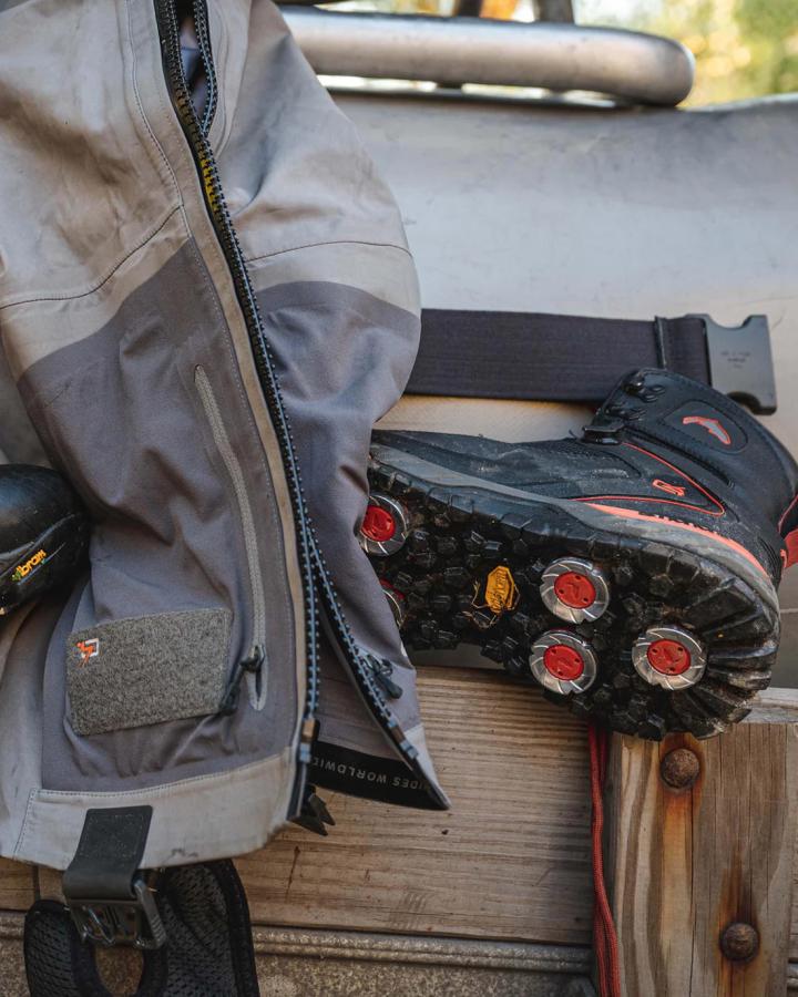 Simms G4 Pro Powerlock Boot Carbon